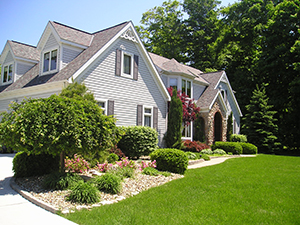 Landscapers and Lawncare Services in Irvington, AL